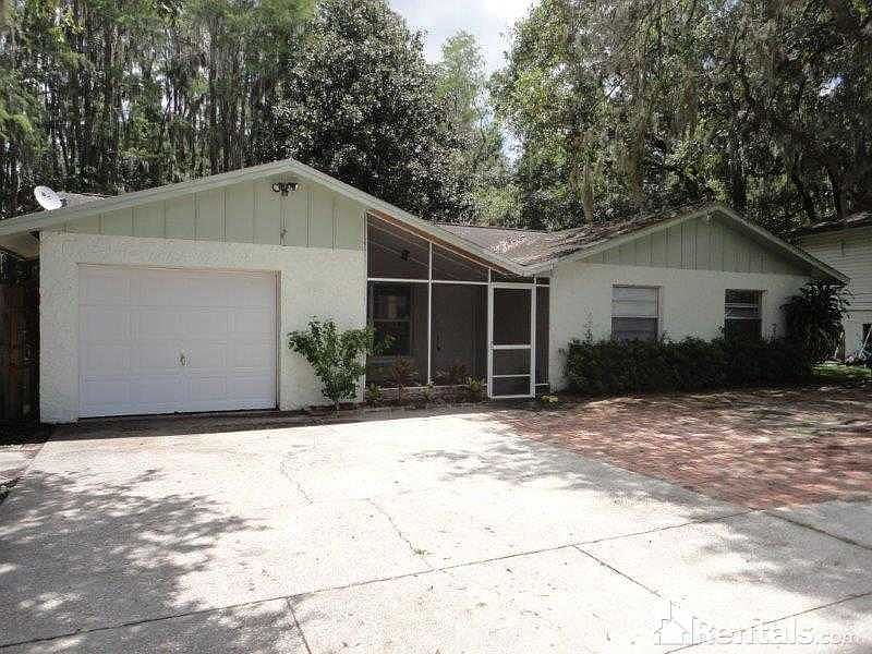 1st image of 1030 Foxwood Dr