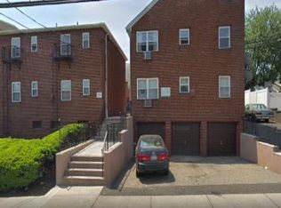 141 Holmes St, Belleville, NJ 07109