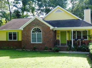 8017 Rogers Rd, Chapel Hill, NC 27516