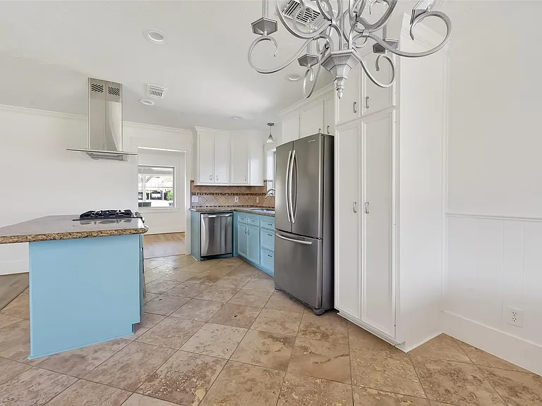 1906 Shadow Bend Dr — Photo 24