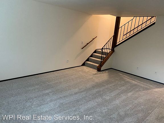 3rd image of 2512 NE 107th St #2512