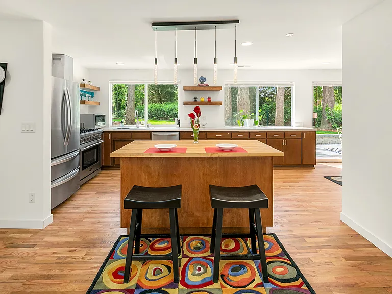Kitchen island