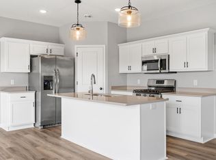 6868 101st St S, Cottage Grove, MN 55016