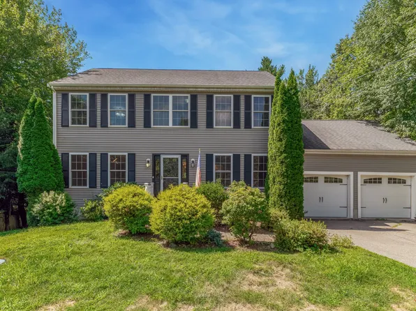 32 Adams St, Foxboro, MA 02035