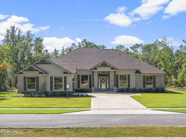 106 Lake Merial Trl, Southport, FL 32409