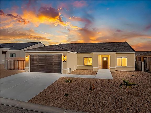 2nd image of 2207 E Hayden Way