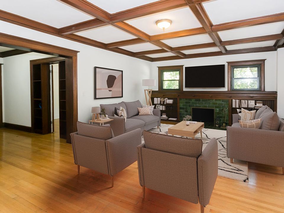 Dining/Living room