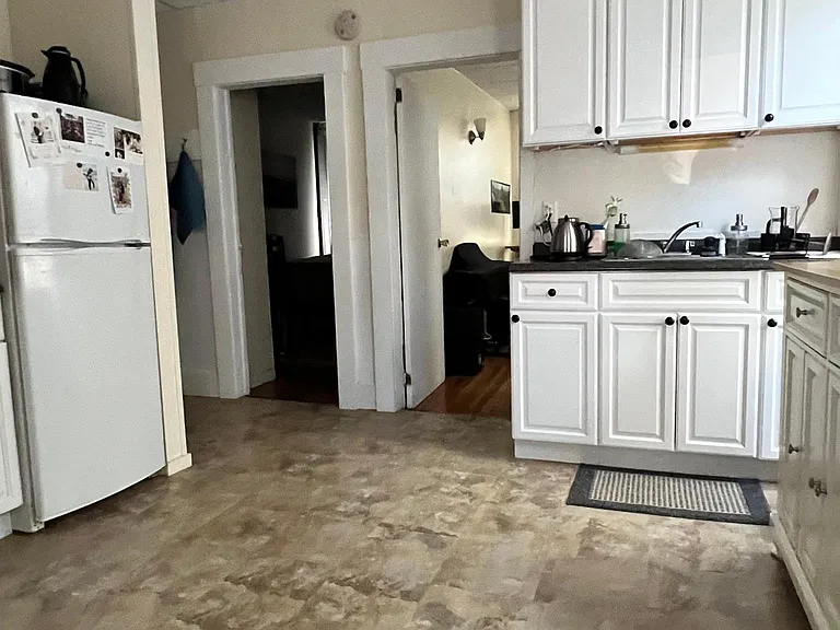 140 Hampshire St #1 — Photo 7