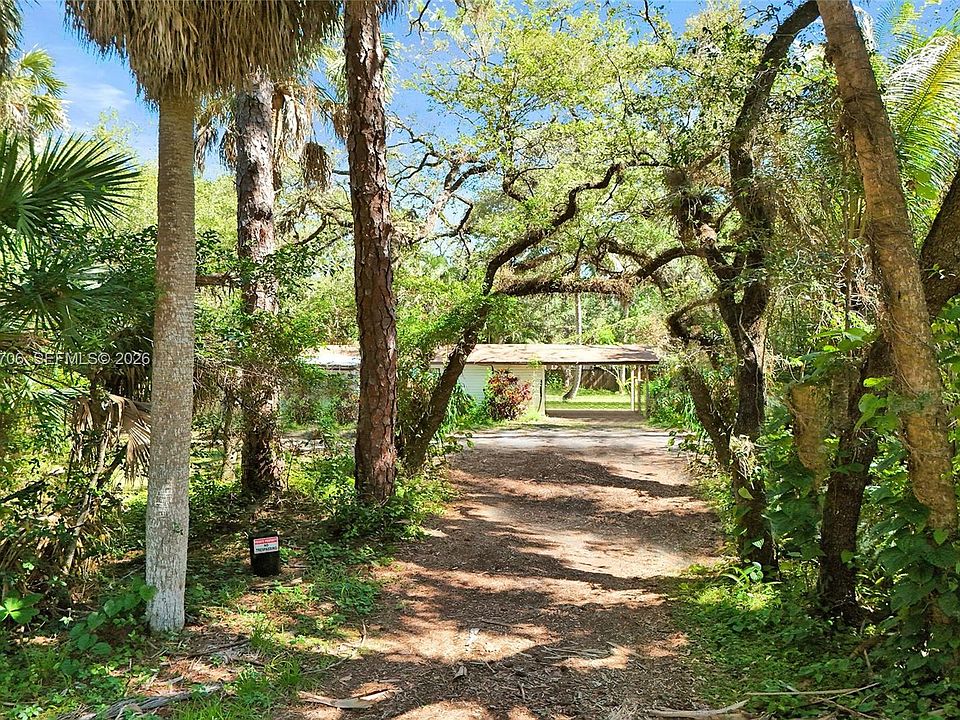 1st image of 2865 Riverland Rd