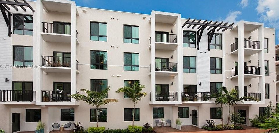 1st image of 8001 NW 41st St #108
