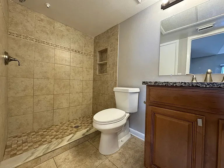 390 Lake Placid Ct #303 — Photo 38