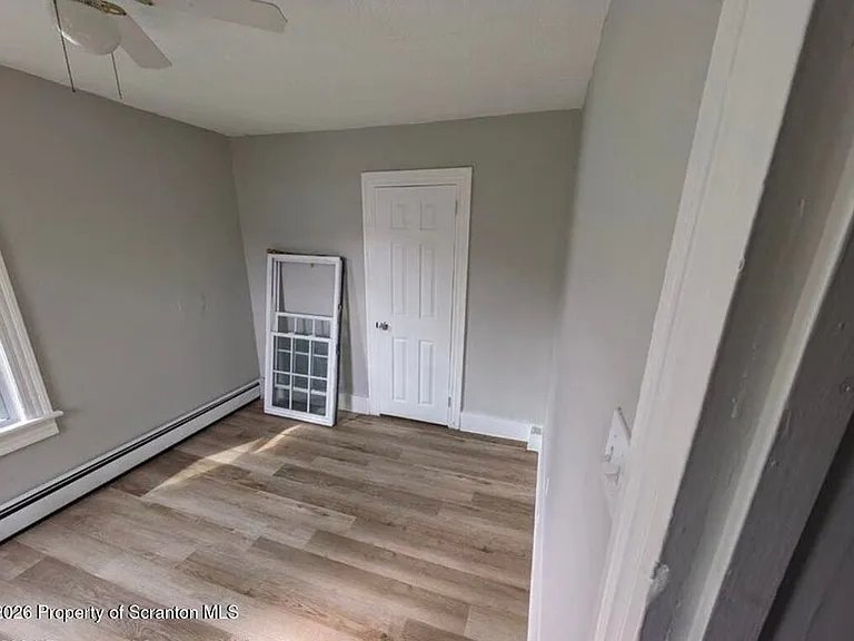 852 W 8th St #2 — Photo 7
