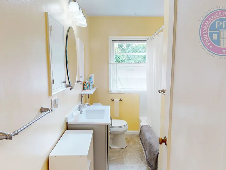3935 NE 74th Ave — Photo 12