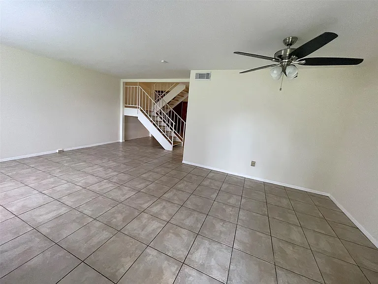 4079 Young St — Photo 3