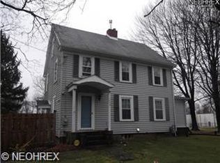 1249 Schocalog Rd, Akron, OH 44320