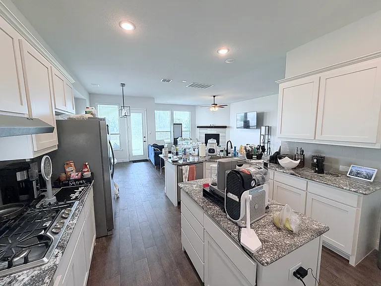 516 William Ct — Photo 6