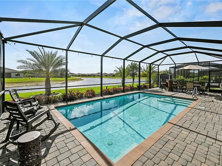 3424 Murcia Ct — Photo 2