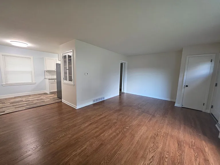 436 Fairchild Ave — Photo 4