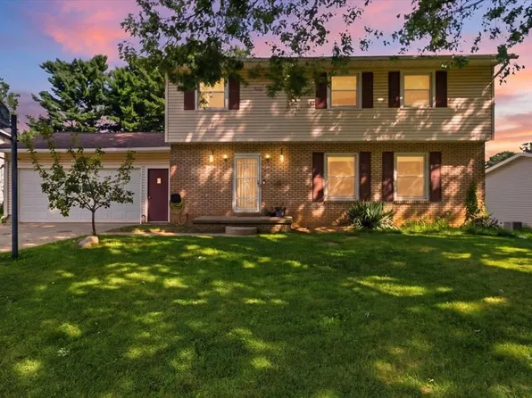 1685 Honeysuckle Dr, Mansfield, OH 44905