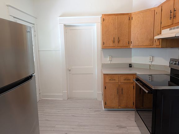 5th image of 2112 W Broadway