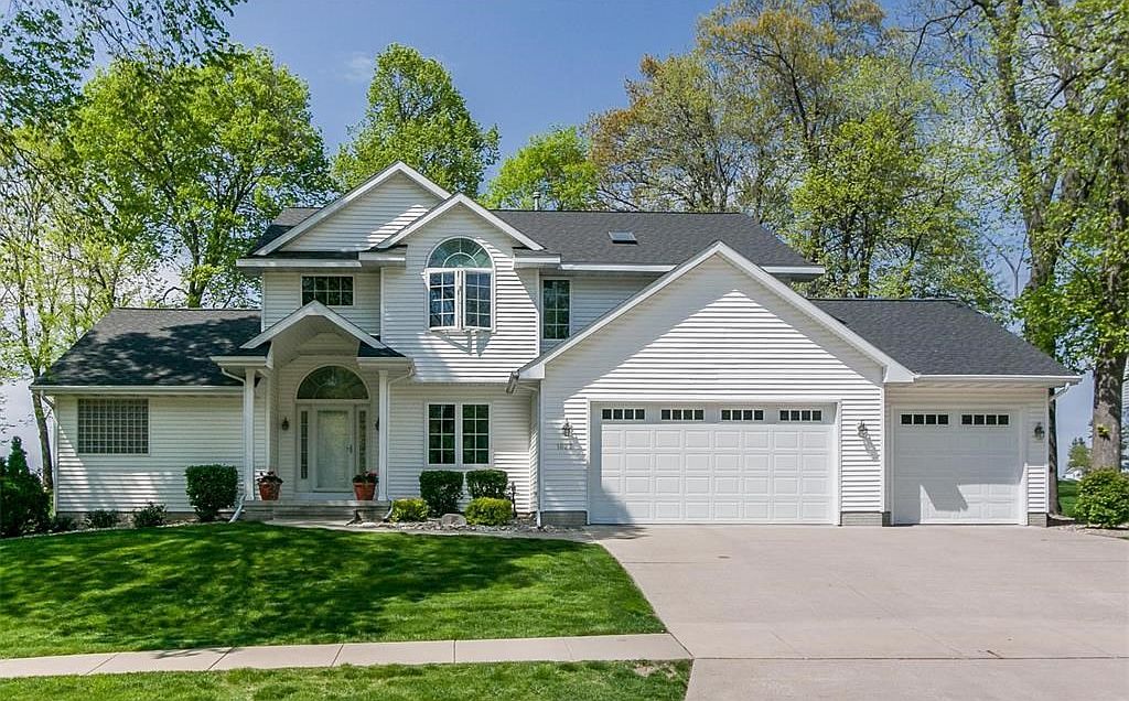 1622 Woodcrest St NE, Cedar Rapids, IA 52402 Zillow