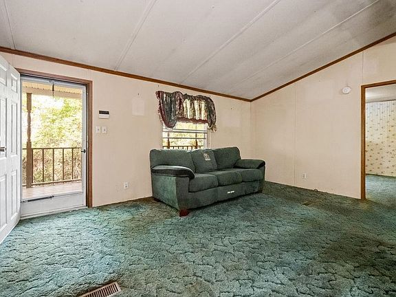 4th image of 355 Fudges Creek Rd