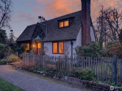 5605 49th Avenue SW, Seattle, WA, 98136