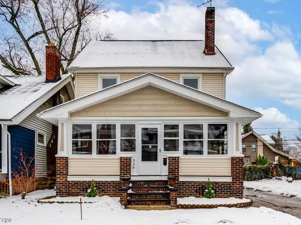 339 Overlook Park Dr, Cleveland, OH 44110