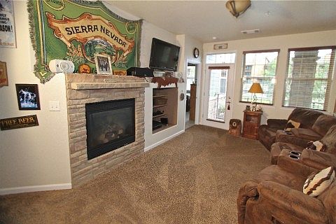 Nearby ski resorts, lakes and golf courses