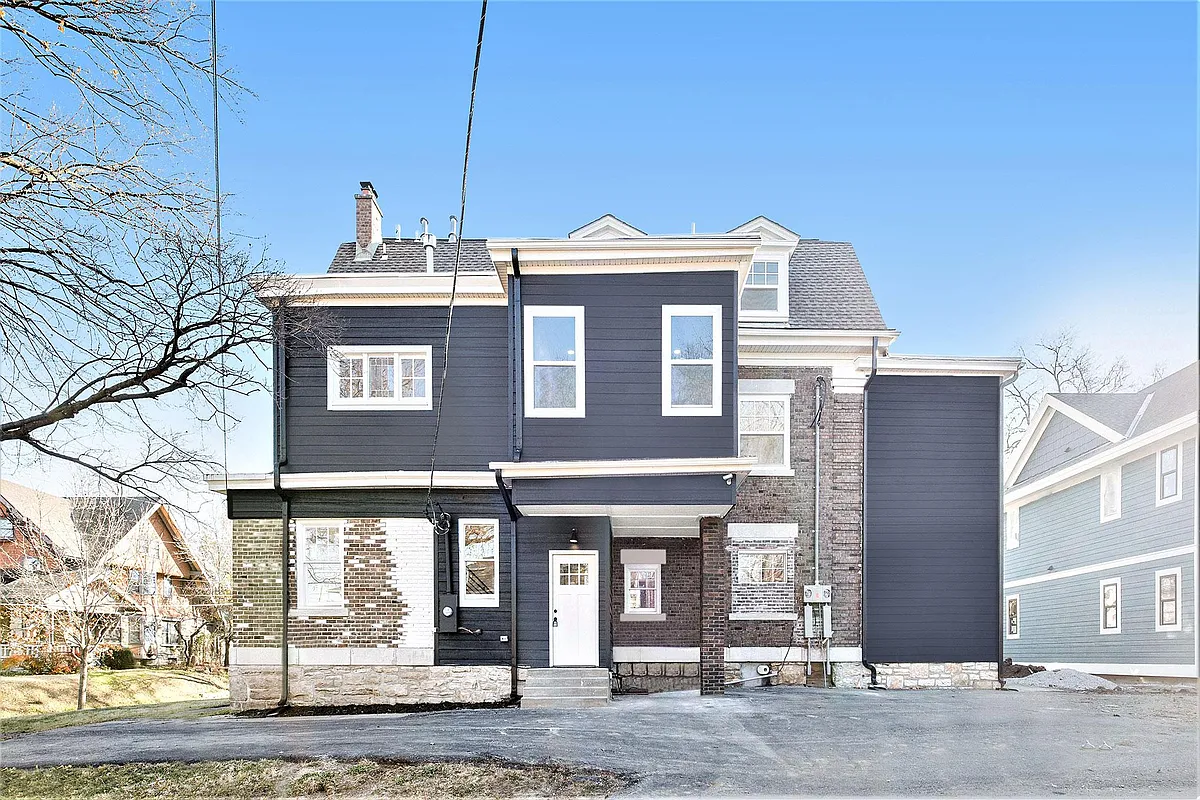 Building Photo - 3404 Campbell St