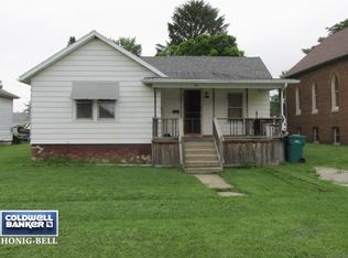 1016 E Bridge St, Streator, IL 61364