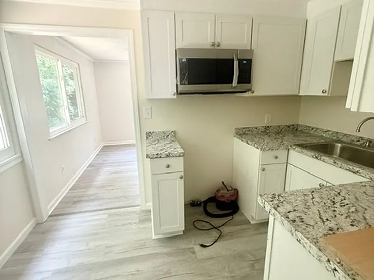 100 Haynes Ave — Photo 2