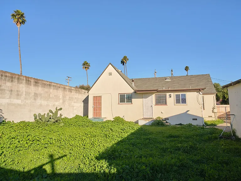 116 E Orchard St — Photo 13