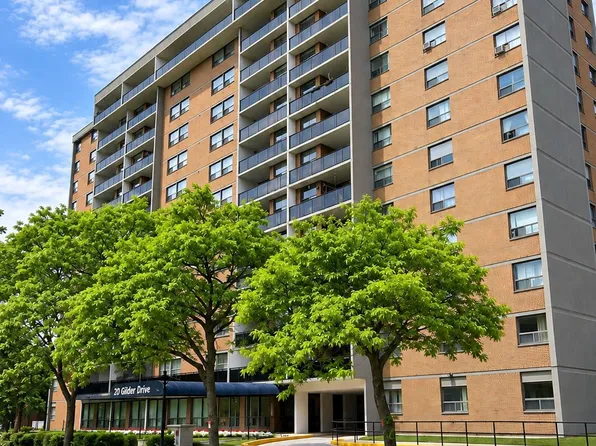 20 Gilder Dr #303, Toronto, ON M1K 5E1