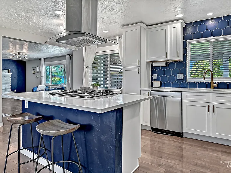 10818 W Marlinwood Dr — Photo 7