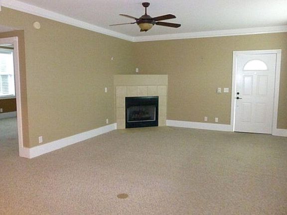 5th image of 110 Shady Brook Cir Unit 200