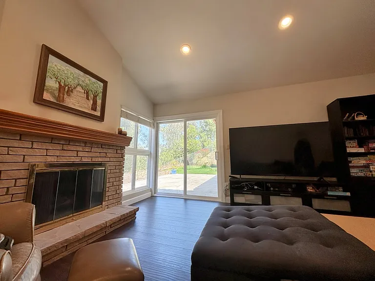 3855 United Rd — Photo 6