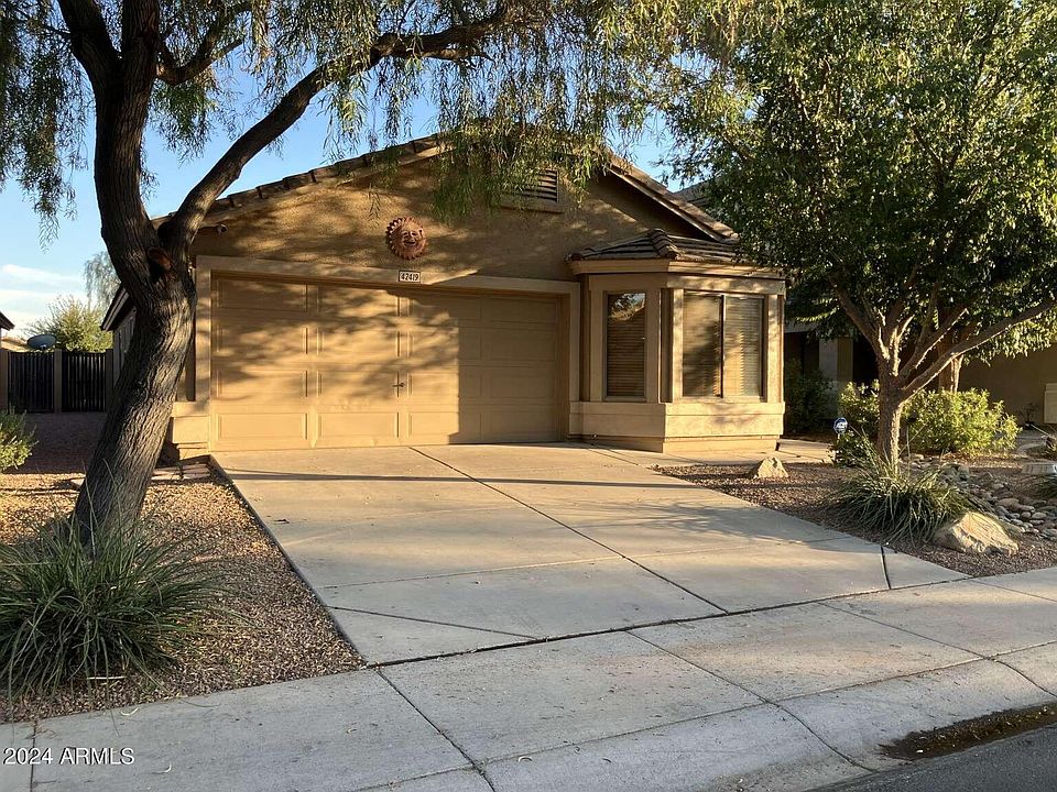 1st image of 42419 W SUNLAND Drive