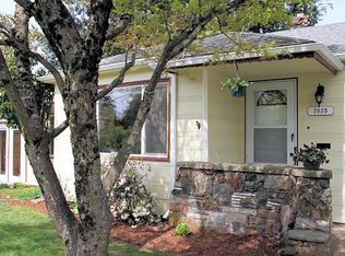 7035 SE Ogden St, Portland, OR