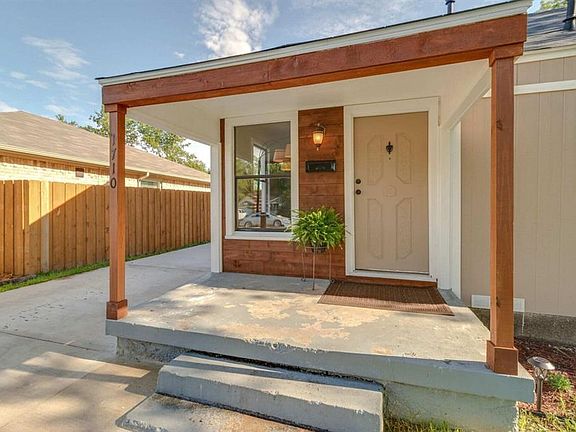 5th image of 1710 Fort Worth St