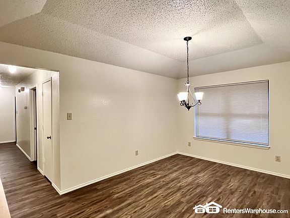 3rd image of 4729 Sausalito Dr
