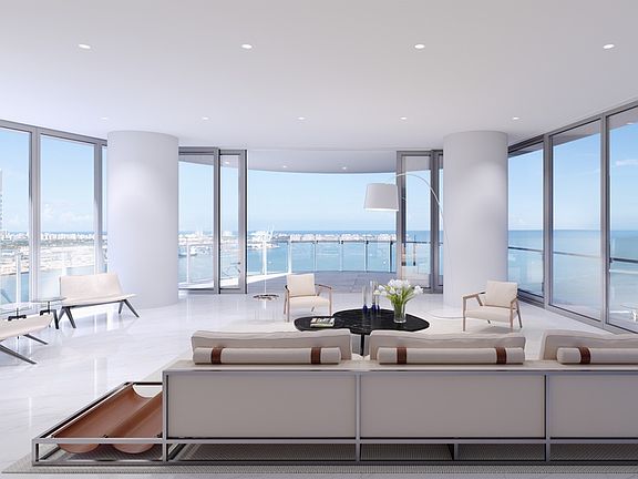 4th image of 300 Biscayne Boulevard Way #4807