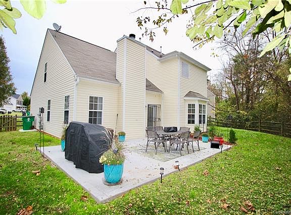 5th image of 9002 Davis Crossing Ct