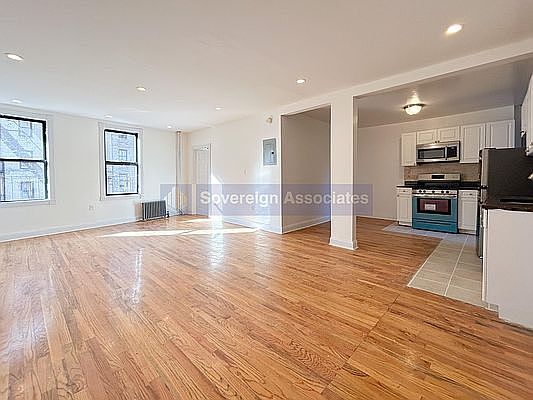1st image of 400 Fort Washington Ave #25