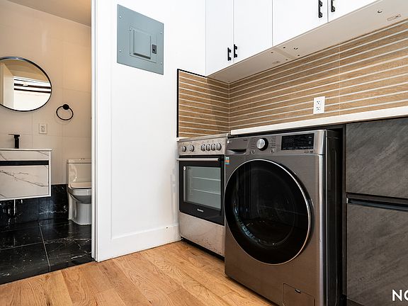 2nd image of 98 Moore St APT 4F