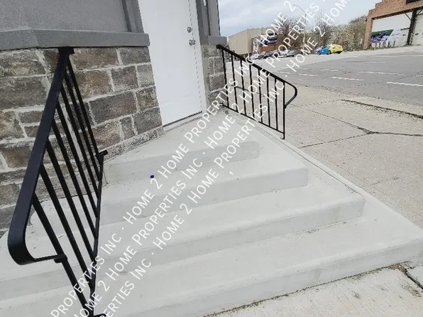 1201 University Ave W, Windsor, ON N9A 5T2