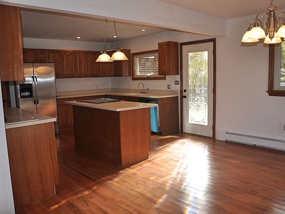 (Kitchen 13.5x13.5)