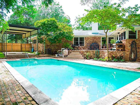 3rd image of 1233 Stow Ave