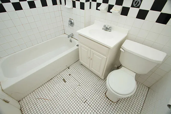 Rented by Nooklyn NYC LLC | media 55