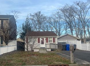 611 Buermann Ave, Toms River, NJ 08753